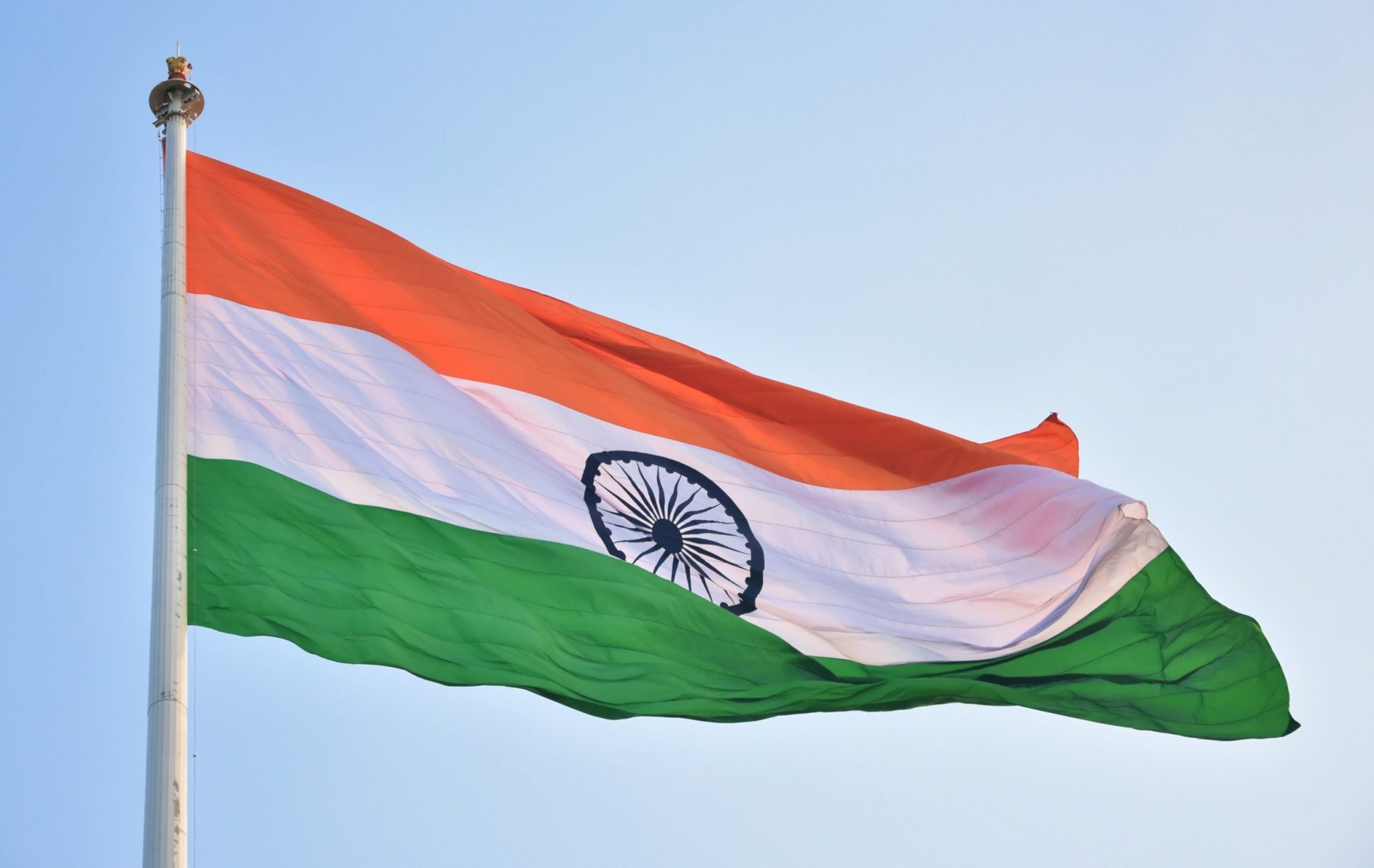 Coinbase lanza servicios minoristas de criptocomercio en India